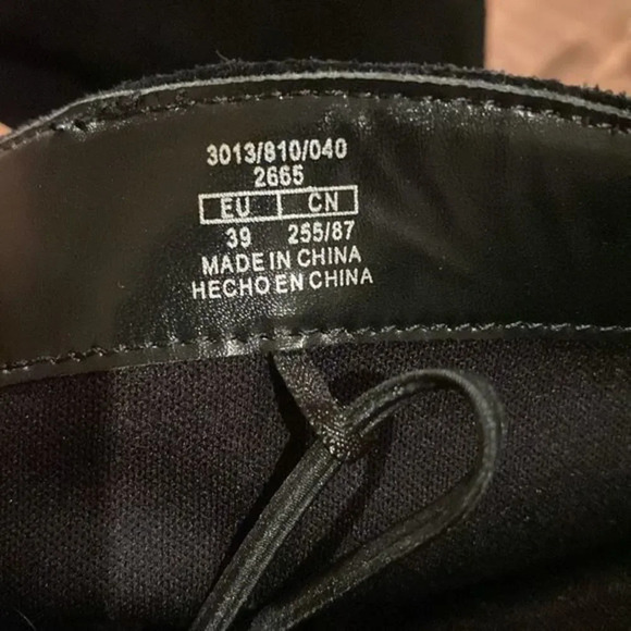 Zara Boots  
COWBOY SPLIT LEATHER HEELED ANKLE BOOTS - Picture 9 of 10